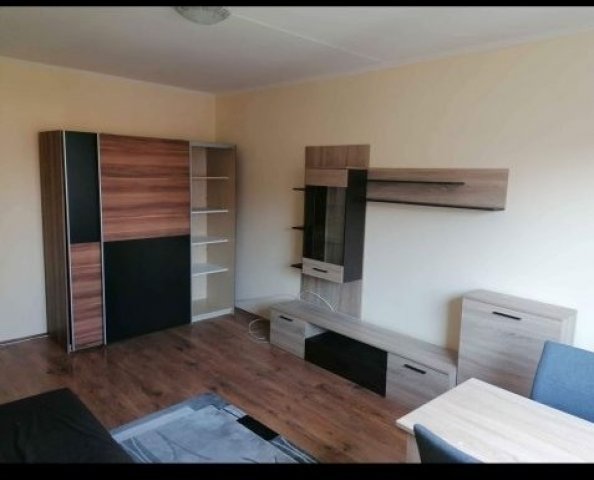 Kiadó panellakás, albérlet, Debrecenben 190 E Ft / hó, 2 szobás