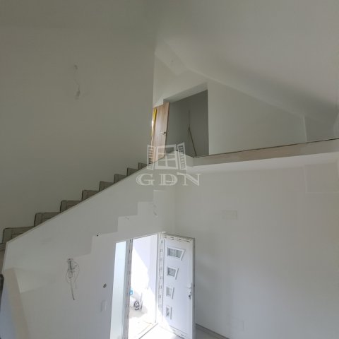 Eladó téglalakás, Balatonakarattyán 140 M Ft, 4 szobás