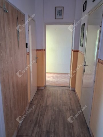 Eladó téglalakás, Almásfüzitőn 29.9 M Ft, 2 szobás