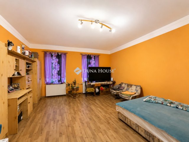 Eladó családi ház, Szombathelyen 85.9 M Ft, 4 szobás