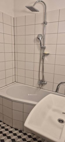 Eladó téglalakás, Budapesten, III. kerületben 99.9 M Ft