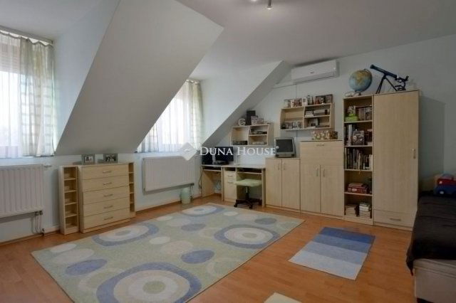 Eladó téglalakás, Kecskeméten 78.99 M Ft, 4 szobás