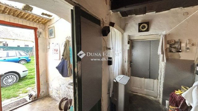 Eladó családi ház, Kemenespálfán 5.5 M Ft, 2 szobás