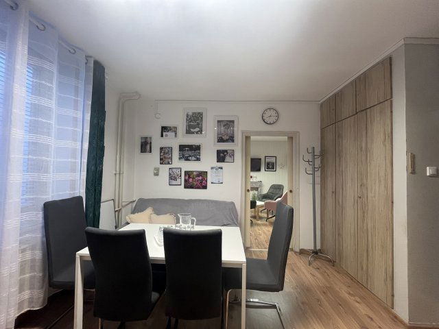 Eladó iroda, Győrött, Czuczor Gergely utcában 42 M Ft