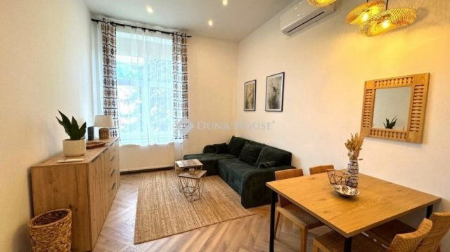 Kiadó téglalakás, albérlet, Debrecenben 220 E Ft / hó, 2 szobás