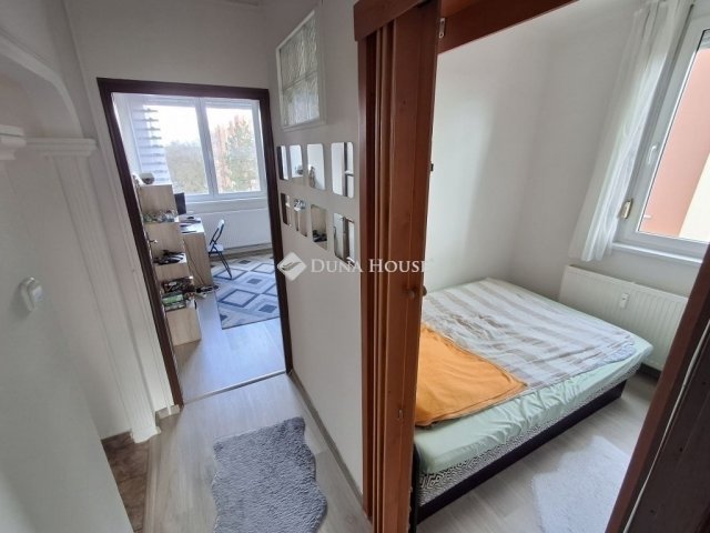 Eladó téglalakás, Budapesten, XVIII. kerületben 67.9 M Ft