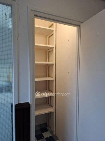 Eladó panellakás, Hajdúböszörményen 41.2 M Ft, 2 szobás