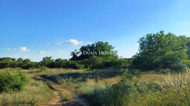 Eladó telek, Fóton 26 M Ft / költözzbe.hu