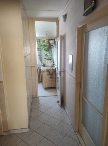 Eladó panellakás, Cegléden 48.8 M Ft, 2 szobás