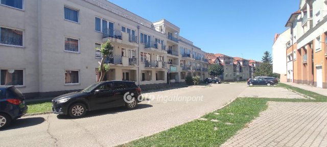 Eladó téglalakás, Hajdúszoboszlón 45.5 M Ft, 2 szobás