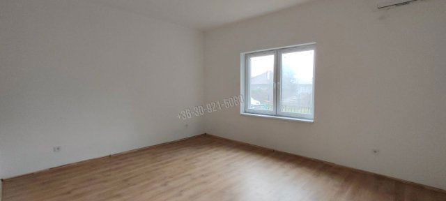 Kiadó családi ház, albérlet, Kerekharaszton 250 E Ft / hó