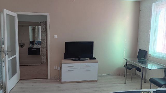 Eladó téglalakás, Siófokon 58.9 M Ft, 2 szobás