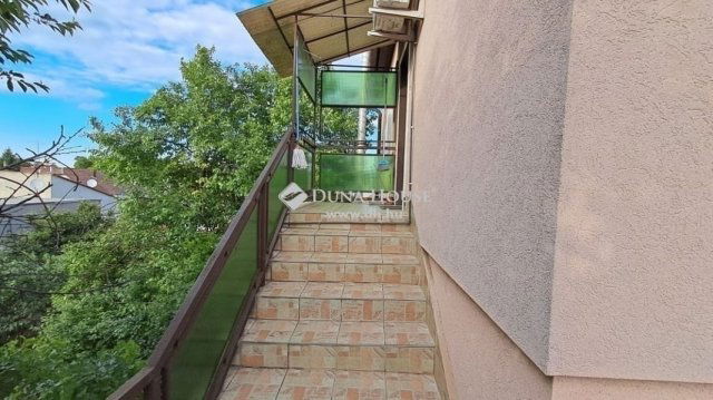 Eladó családi ház, Kecskeméten 69.9 M Ft, 6 szobás