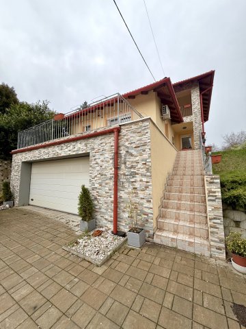 Eladó családi ház, Törökbálinton 285 M Ft, 4 szobás