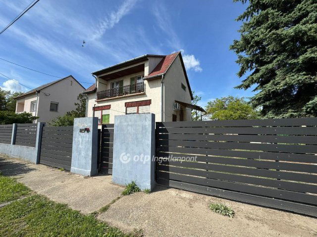 Eladó családi ház, Szigetújfalun 62.5 M Ft, 5 szobás