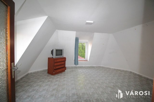 Eladó családi ház, Sárváron 45 M Ft, 3 szobás