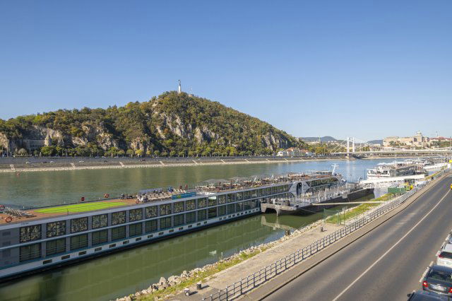 Eladó téglalakás, Budapesten, V. kerületben 116 M Ft, 2 szobás