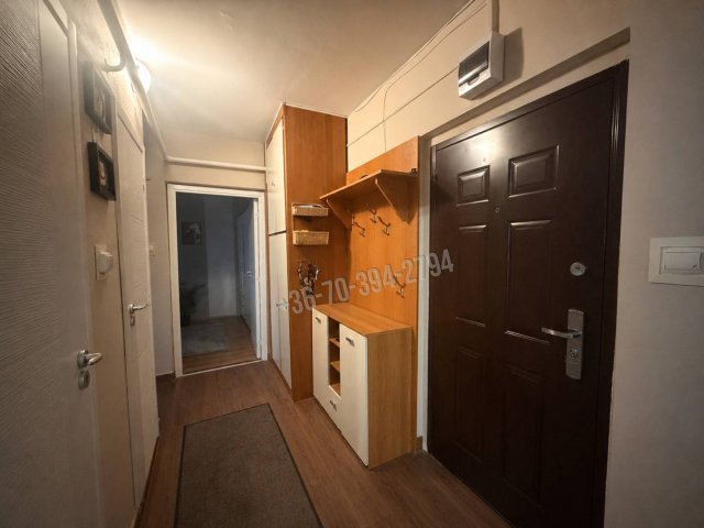 Eladó panellakás, Tatabányán 42.99 M Ft, 2 szobás