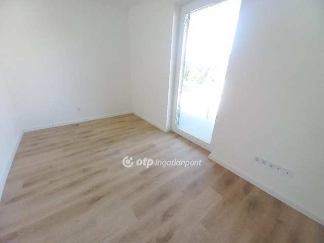 Eladó téglalakás, Budapesten, XVII. kerületben 92.9 M Ft