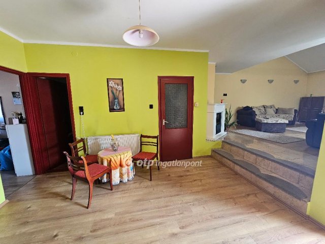 Eladó családi ház, Kalocsán 52 M Ft, 4 szobás