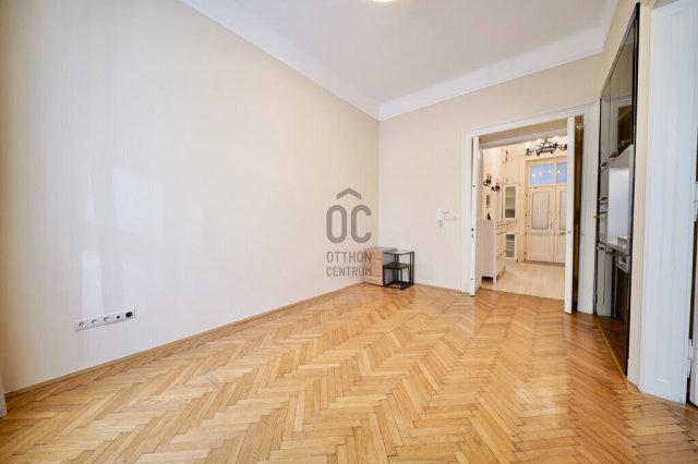 Eladó téglalakás, Budapesten, V. kerületben 115.9 M Ft, 3 szobás