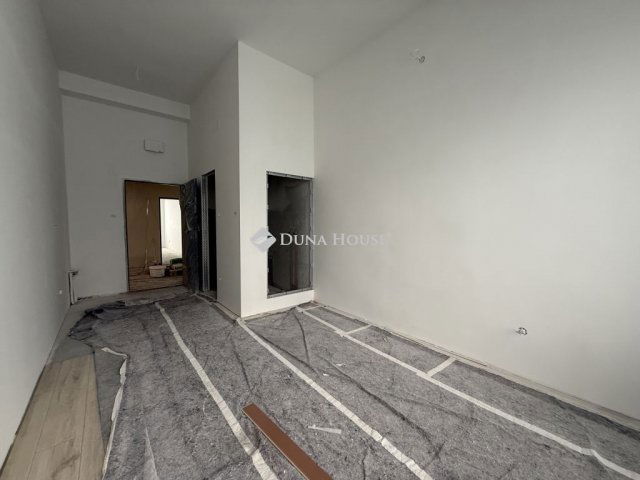 Eladó téglalakás, Budapesten, XXI. kerületben 24.5 M Ft