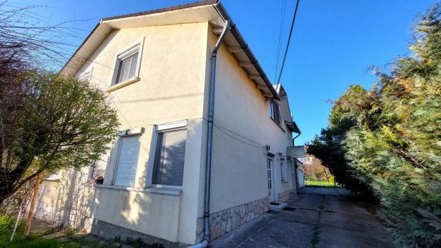 Eladó családi ház, Szentendrén 129 M Ft, 3+2 szobás