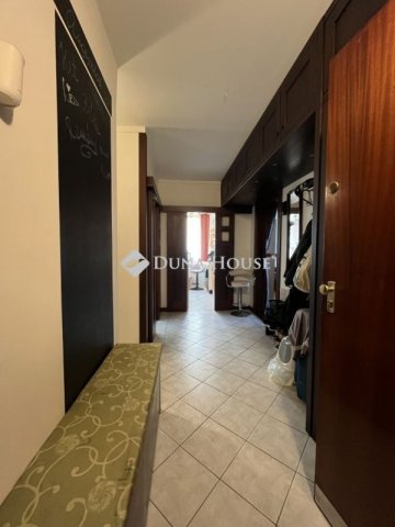 Eladó panellakás, Veszprémben 51.9 M Ft, 2 szobás