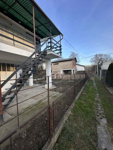 Eladó nyaraló, Szegeden 17.9 M Ft, 1 szobás