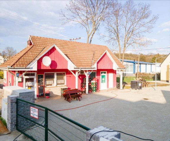 Eladó üzlethelyiség, Rétságon 52 M Ft / költözzbe.hu