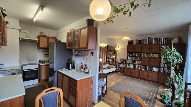 Eladó panellakás, Dunaújvárosban, Bagolyvár utcában 39.8 M Ft