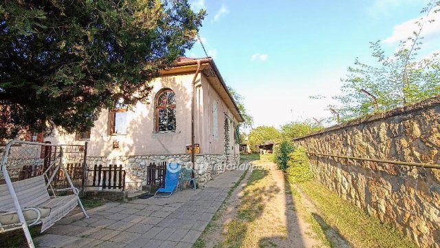 Eladó téglalakás, Gödöllőn 47.4 M Ft, 2 szobás