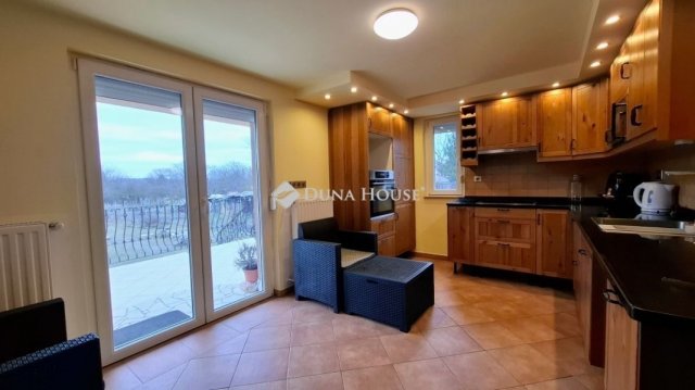 Eladó családi ház, Őrbottyánban 139.9 M Ft, 3 szobás