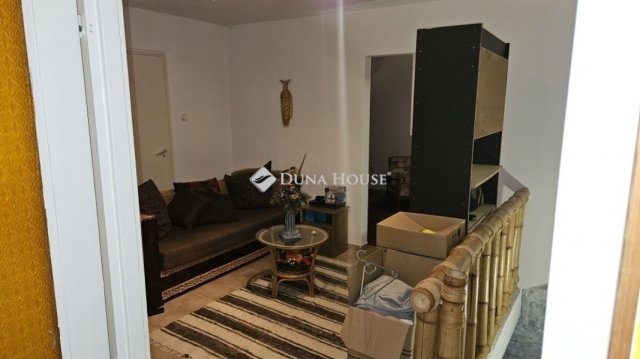 Eladó családi ház, Székesfehérvárott 135 M Ft, 5 szobás