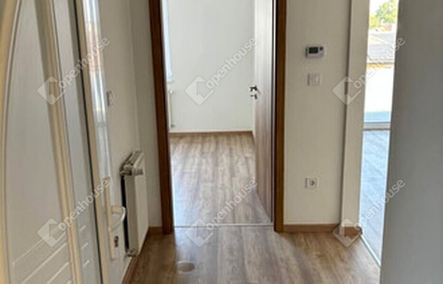 Kiadó téglalakás, albérlet, Székesfehérvárott 240 E Ft / hó