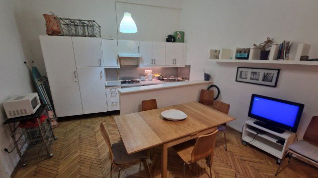 Eladó téglalakás, Budapesten, VI. kerületben, Dessewffy utcában