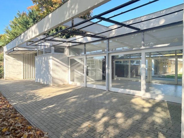 Eladó nyaraló, Gárdonyban 150 M Ft, 10 szobás