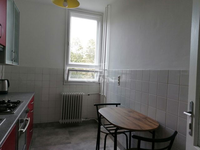 Kiadó téglalakás, albérlet, Szegeden 80 E Ft / hó, 1 szobás