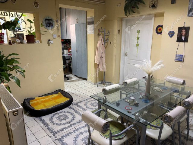 Eladó családi ház, Nyúlon 59 M Ft, 5 szobás