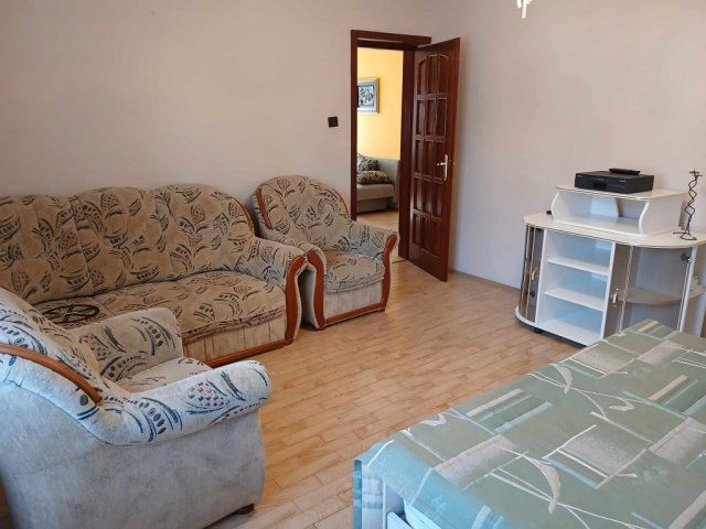 Kiadó családi ház, albérlet, Debrecenben 500 E Ft / hó