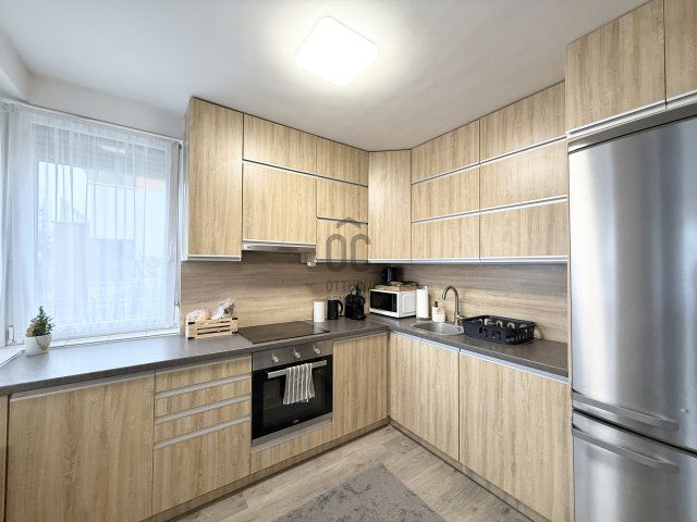 Eladó téglalakás, Debrecenben 74 M Ft, 3 szobás