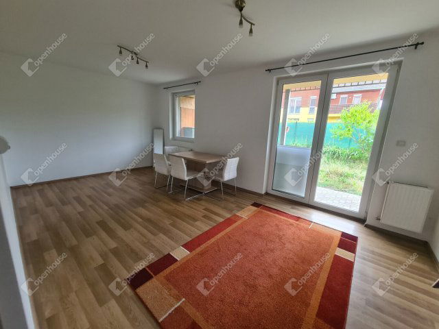 Eladó téglalakás, Mosonmagyaróváron 64.99 M Ft, 3 szobás