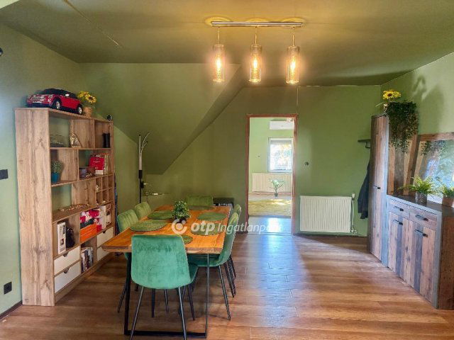 Eladó téglalakás, Érden 79.9 M Ft, 2+1 szobás