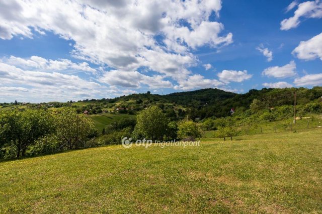 Eladó nyaraló, Lesencetomajon 19.5 M Ft, 1 szobás