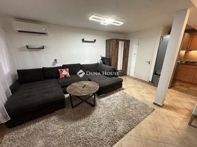 Eladó családi ház, Szigetbecsén 105 M Ft, 3 szobás
