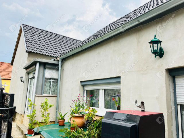 Eladó családi ház, Magyarlakon 49.9 M Ft, 4 szobás