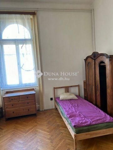 Eladó téglalakás, Budapesten, VIII. kerületben 64 M Ft, 2 szobás
