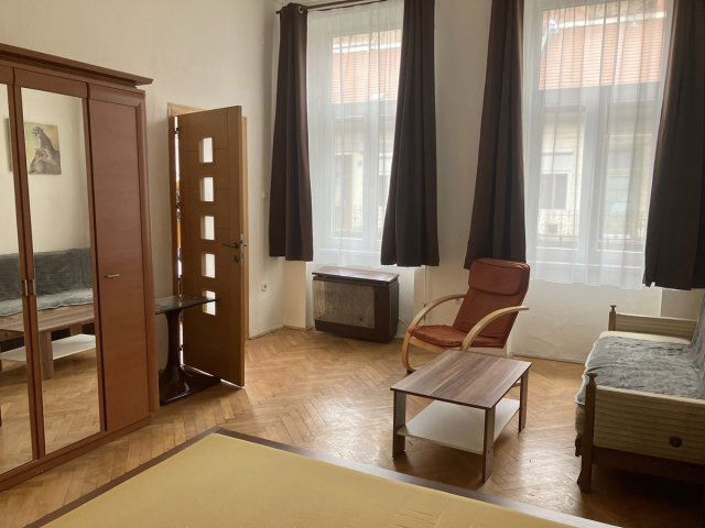 Kiadó téglalakás, albérlet, Budapesten, VI. kerületben