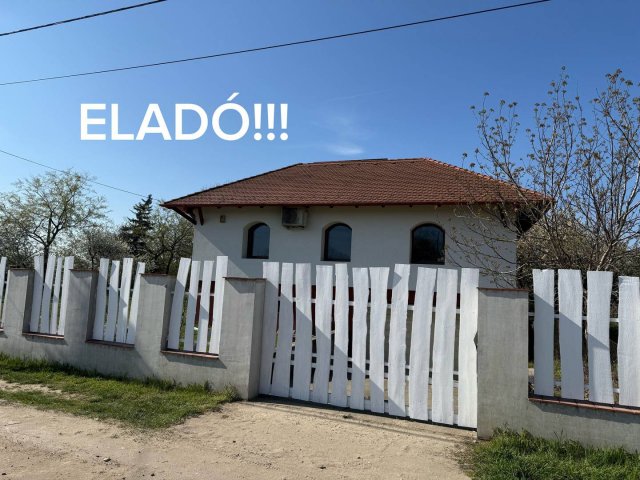 Eladó családi ház, Dunaharasztin 129.8 M Ft, 5 szobás