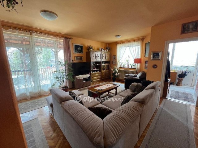 Eladó családi ház, Nyíregyházán 83.9 M Ft, 5 szobás